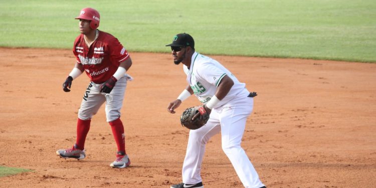 EN COMPLICIDAD CON TLALOC, DIABLOS COBRA VENGANZA Y AHORA SE QUEDA CON LA SERIE EN EL “CENTENARIO”.