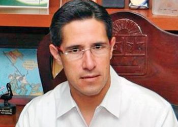 DENUNCIAN A AURELIO JOAQUÍN, EX ALCALDE DE COZUMEL POR VIOLENCIA FAMILIAR