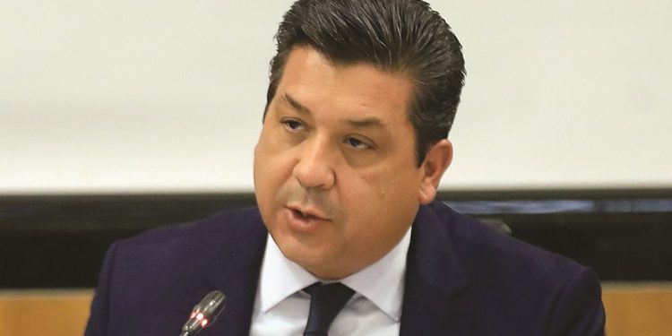 CABEZA DE VACA PAGA MINIFIANZA PARA EVITAR SU DETENCIÓN