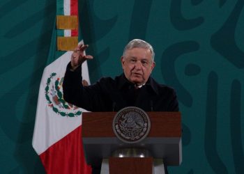 INE ORDENA A LÓPEZ OBRADOR SUSPENDER DIFUSIÓN DE TRES CONFERENCIAS