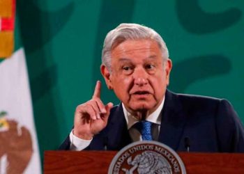 AMLO DICE QUE SU GOBIERNO BUSCA CONSTRUIR UNA «NUEVA CLASE MEDIA MÁS HUMANA»