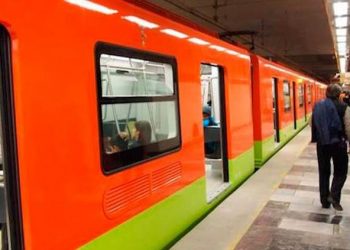 PERSONA MUERE TRAS ARROJARSE A VÍAS DEL METRO EN CDMX
