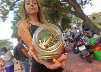 AMLO RESPETA DESPENALIZACIÓN DE MARIHUANA PERO ANALIZARÁ SUS EFECTOS
