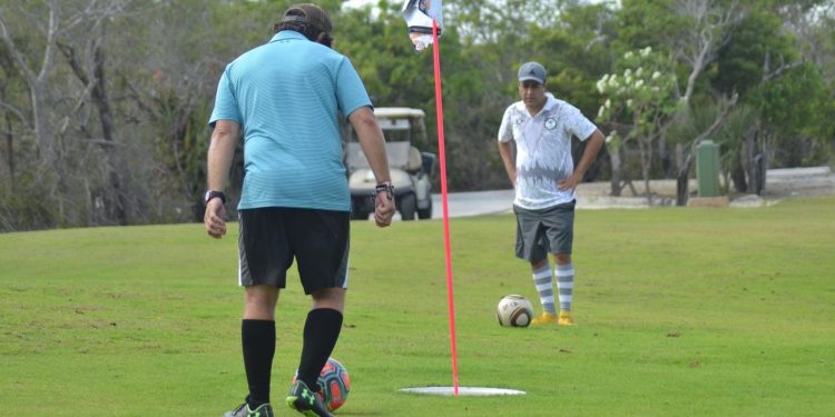 COMPITEN CANCUNENSES POR UN LUGAR EN LA PRIMER SUPERCOPA DE FOOTGOLF A NIVEL NACIONAL