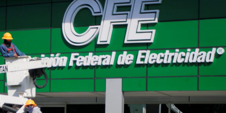 DEJAN SIN ENERGÍA ELÉCTRICA A VARIOS FRACCIONAMIENTOS DE PLAYA DEL CARMEN POR REPARACIONES