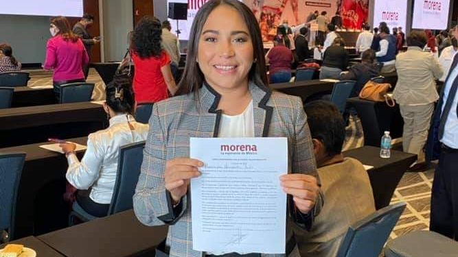 FIRMA MARY HERNÁNDEZ COMPROMISO PARA GOBERNAR DEL LADO DEL PUEBLO