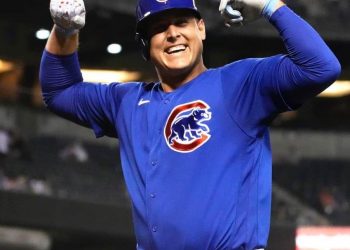 YANKEES ADQUIERE A ANTHONY RIZZO