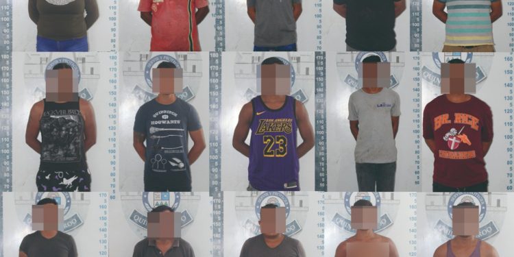 LA POLICÍA QUINTANA ROO REALIZÓ LA DETENCIÓN DE 15 PERSONAS, POR NO USAR CUBREBOCAS