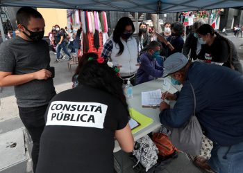 AMLO LLAMA A LOS CIUDADANOS A PARTICIPAR EN CONSULTA POPULAR