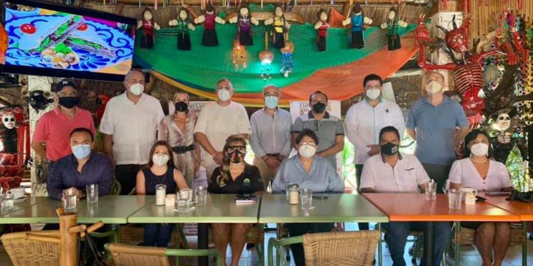 EMPRESARIOS DE LA RIVIERA MAYA SE REÚNEN CON YOHANET TORRES