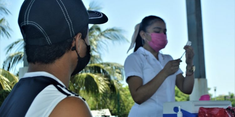 ARRANCA VACUNACIÓN CONTRA EL COVID 19 A PERSONAS DE 18 A 29 AÑOS EN ISLA MUJERES