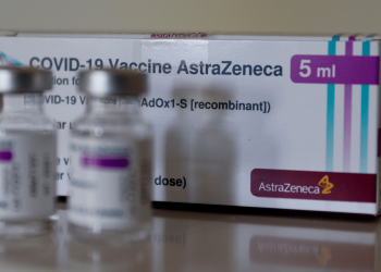 VACUNA DE ASTRAZENECA ES «ALTAMENTE EFICAZ» ANTE VARIANTES BETA Y DELTA DEL COVID: ESTUDIO