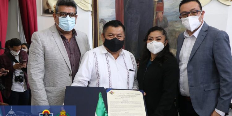 FIRMAN ACTO PROTOCOLARIO DE HERMANAMIENTO ENTRE TULUM Y ZIPAQUIRÁ