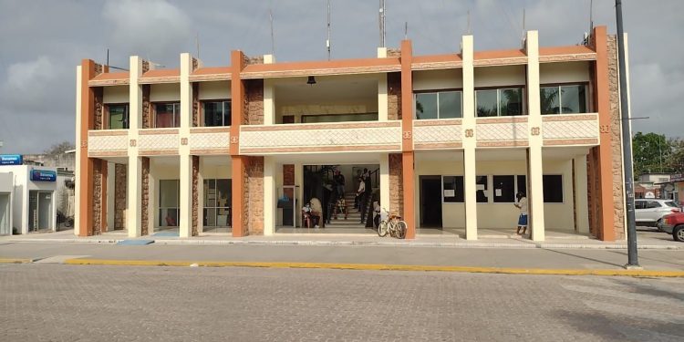 CFE CORTA ENERGÍA AL AYUNTAMIENTO DE FELIPE CARRILLO PUERTO POR FALTA DE PAGO