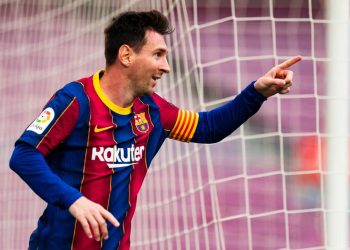 RENOVARÁ MESSI POR 5 AÑOS CON EL BARCELONA Y SE REDUCIRÁ EL SUELDO PARA REFORZAR AL EQUIPO