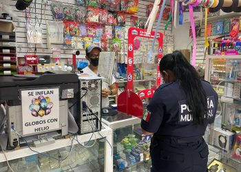 PROMUEVE GOBIERNO DE ISLA MUJERES LA PREVENCIÓN DEL DELITO CON LAS ALARMAS VECINALES