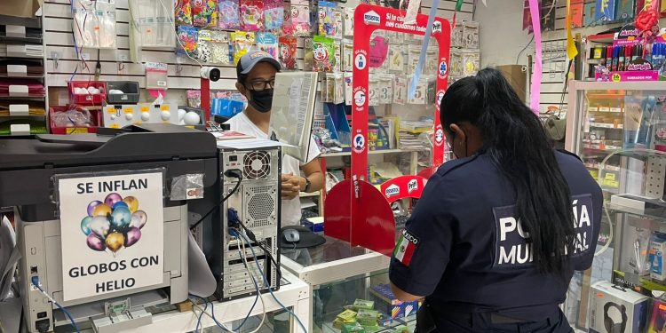 PROMUEVE GOBIERNO DE ISLA MUJERES LA PREVENCIÓN DEL DELITO CON LAS ALARMAS VECINALES