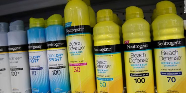 JOHNSON & JOHNSON RETIRA DEL MERCADO ALGUNOS DE SUS PRODUCTOS DE PROTECCIÓN SOLAR