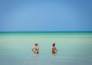 HOLBOX UN PARAÍSO LIBRE DE SARGAZO