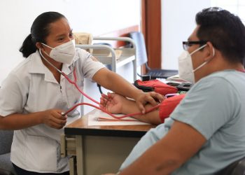 GOBIERNO DE SOLIDARIDAD PRIORIZA SALUD DE VECINOS DE LA COLONIA COLOSIO