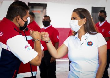 FORTALECEN GOBIERNO Y SOCIEDAD CIVIL CUERPO DE BOMBEROS EN CANCÚN