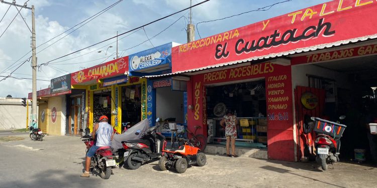 COMERCIOS DE CHETUMAL ESPERAN REGRESO DE TURISMO BELICEÑO