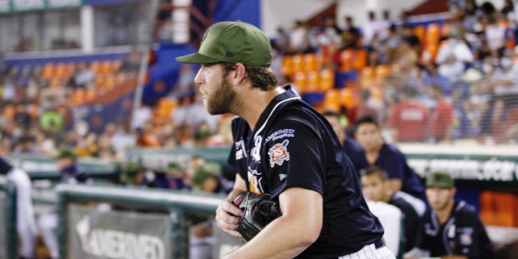 PIRATAS VIENE DE ATRÁS Y SE QUEDA CON EL SEGUNDO DE LA SERIE