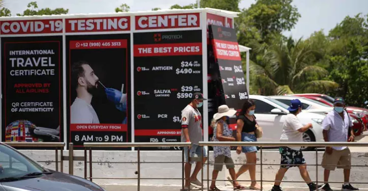 TURISTAS SE RESISTEN A LAS MEDIDAS SANITARIAS PARA PREVENIR EL COVID-19