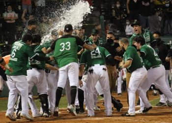 INICIA OLMECAS DESPEDIDA DE SU ESTADIO, CON DRAMATICO TRIUNFO ANTE LEONES CON VUELA CERCAS DE JOSÉ LUNA