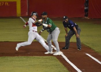 LOS OLMECAS SE ADELANTAN EN LA SERIE CON PITCHEO DE ANDRÉS MEZA Y BATEO OPORTUNO TABASCO VENCIÓ A CAMPECHE 7-1