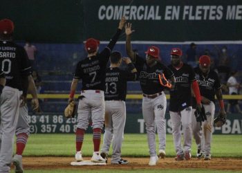 PIRATAS LOGRA BLANQUEADA COMBINADA ANTE OLMECAS Y DE PASO CORTA RACHA NEGATIVA