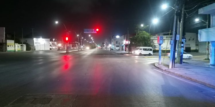 LA POLICÍA QUINTANA ROO INFORMA QUE SE MANTIENE EL CIERRE DE PRINCIPALES AVENIDAS
