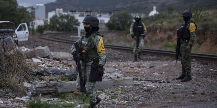 ENCUENTRAN NUEVE MUERTOS EN ZACATECAS CON MENSAJES CRIMINALES