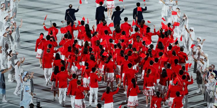 ATLETAS DE TOKIO 2020 DESFILAN AL RITMO DEL MANGA Y LOS VIDEOJUEGOS