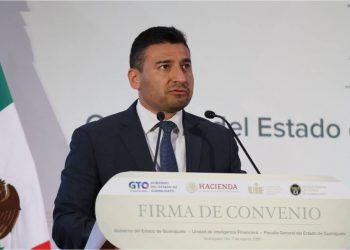 AMLO SUGIERE DESTITUIR AL FISCAL DE GUANAJUATO POR MALOS RESULTADOS EN SEGURIDAD