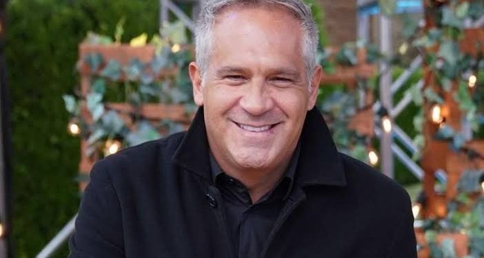 POR MOTIVOS DISCRIMINATORIOS, PIDEN CANCELAR LOS PROGRAMAS QUE ARATH DE LA TORRE TENGA EN TELEVISA