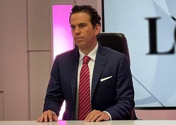 LORET DE MOLA REITERA QUE NO SABÍA DEL MONTAJE EN CASO CASSEZ-VALLARTA