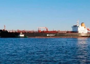MÉXICO ENVÍA BUQUE A CUBA CON 40 MIL LITROS DE PETROLÍFEROS