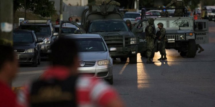 ATAQUE EN BAR DE COATZACOALCOS DEJA AL MENOS TRES MUERTOS