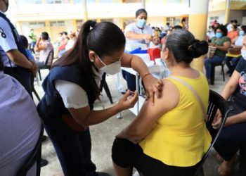 REACTIVA SALUD VACUNACIÓN ANTICOVID EN 4 MUNICIPIOS