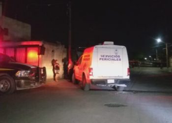 BALEAN A DOS HOMBRES EN CANCÚN EN PRESUNTA NARCOTIENDITA; UNO MUERE, EL OTRO TERMINA EN EL HOSPITAL