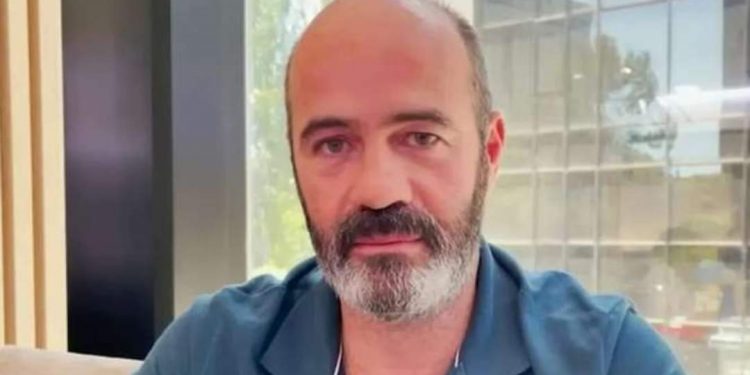 SUSPENDEN A PROFESOR POR DECIR QUE SOLO EXISTEN DOS GÉNEROS EN ESPAÑA