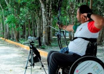 EL ARQUERO OMAR ECHEVERRÍA SE ALISTA PARA REPRESENTAR A MÉXICO EN LOS JUEGOS PARALÍMPICOS DE TOKIO.