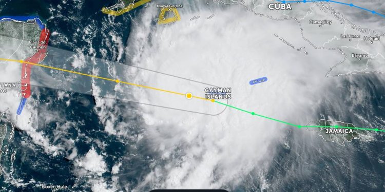 “GRACE” SE CONVIERTE EN HURACÁN CATEGORÍA 1