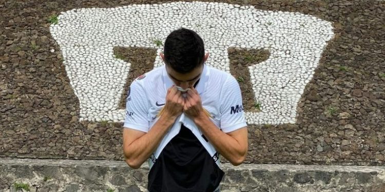JOHAN VÁSQUEZ SE DESPIDE DE PUMAS CON EMOTIVO MENSAJE