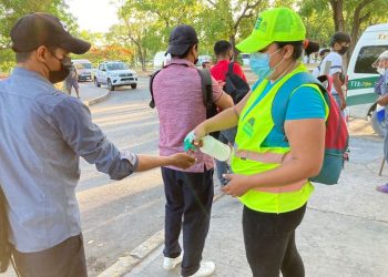OPERADORES Y USUARIOS DEL TRANSPORTE PÚBLICO SIGUEN SIN ATENDER MEDIDAS SANITARIAS, ASEGURA EL INSTITUTO DE MOVILIDAD