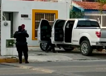 EJECUTAN A HOMBRE EN EL INTERIOR DE SU &nbsp;VEHÍCULO EN LA &nbsp;SM 507 DE CANCÚN