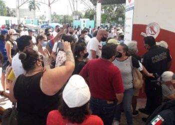 NIEGAN VACUNA A PLAYENSES QUE CRUZARON A COZUMEL PARA APLICARSE LA DOSIS DE PFIZER