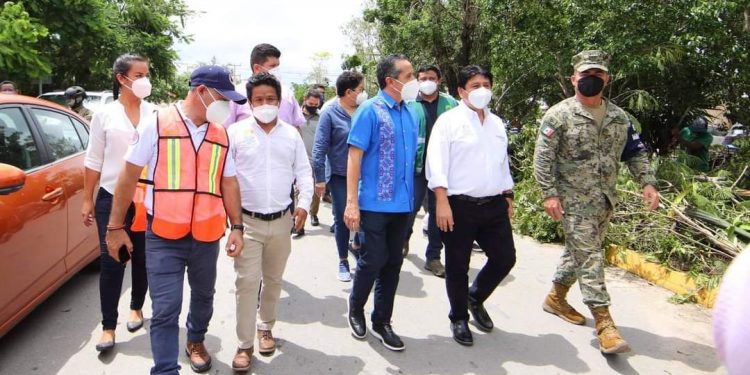 &nbsp;SUPERVISAN EDIL Y GOBERNADOR ZONAS AFECTADAS POR GRACE EN TULUM