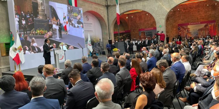 ASISTEN PRESIDENTES ELECTOS DE QUINTANA ROO A INFORME EN EL SENADO